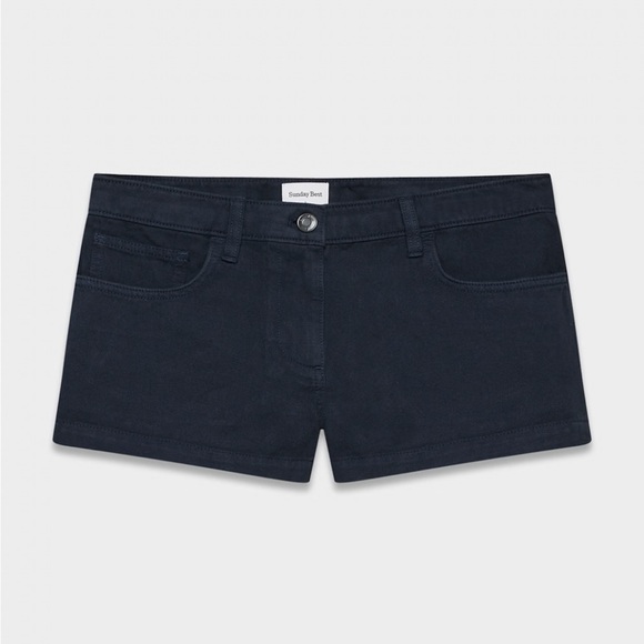 Aritzia Superlative Short - Picture 5 of 5